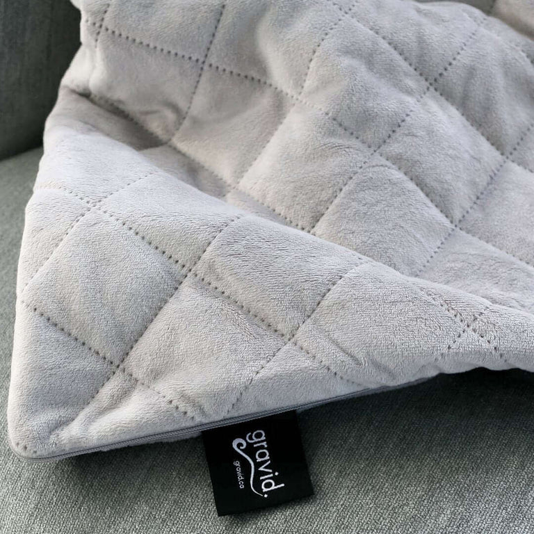 Night Owl Bundle - Size: TWIN 60x80 Weight: 15 lb Colours: Grey UltraPlush + Grey Breeze by Gravid
