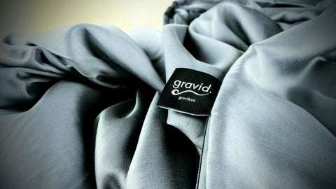 Breeze Cooling Weighted Blanket by Gravid.ca